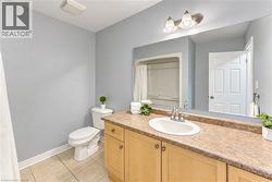 Upper level 4 pc bathroom - 