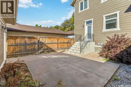 738 4Th Street E, Saskatoon, SK 