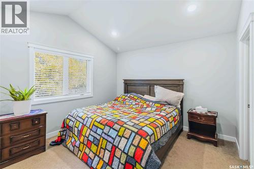 738 4Th Street E, Saskatoon, SK 