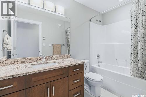 738 4Th Street E, Saskatoon, SK 