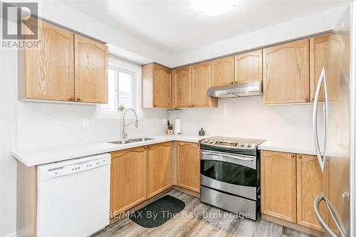 345 FERNDALE DRIVE S , Barrie (Ardagh), Ontario L4N 9Y6 4