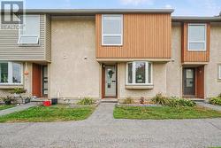 C - 33 WOODFIELD DRIVE Ottawa, ON K2G 3Y6
