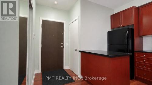 309 - 125 VILLAGE GREEN SQUARE , Toronto, Ontario M1S 0G3 3