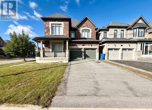 22 DUGGAN STREET , Aurora, Ontario L4G 0Y9 2