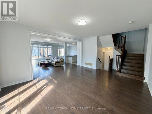22 DUGGAN STREET , Aurora, Ontario L4G 0Y9 5