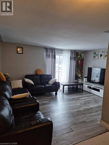 76 BRYBECK Crescent Unit# 105 , Kitchener, Ontario N2M 2C6 2