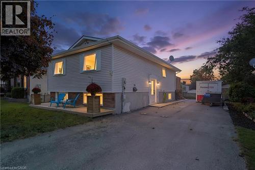 31 BECKETT Boulevard  Tillsonburg, ON N4G 5N2