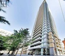 2206 - 18 YORKVILLE AVENUE Toronto, ON M4W 3Y8