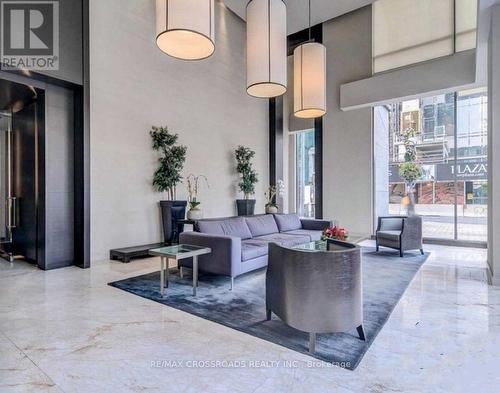 2206 - 18 YORKVILLE AVENUE , Toronto, Ontario M4W 3Y8 3