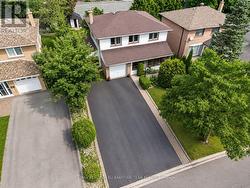 180 WOODSWORTH ROAD Toronto, ON M2L 2T1