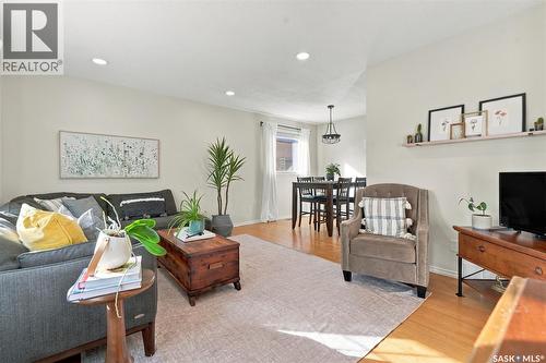 3174 Eastview, Saskatoon, SK 