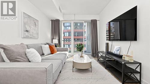 813 - 158 FRONT STREET E , Toronto, Ontario M5A 0K9 5