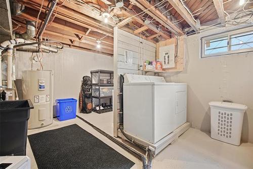 Laundry - 873 Goulding Street, Winnipeg, MB 