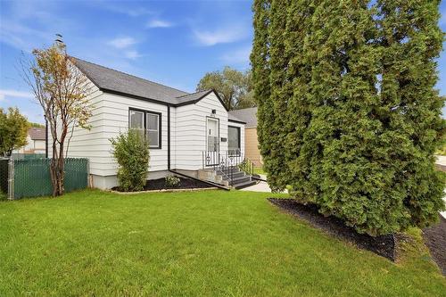 873 Goulding Street, Winnipeg, MB 