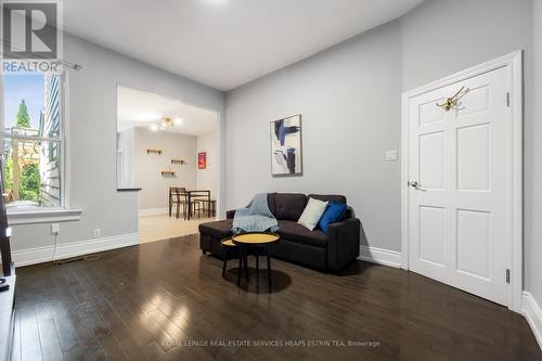 MAIN - 124 ARGYLE STREET , Toronto, Ontario M6J 1N9 4