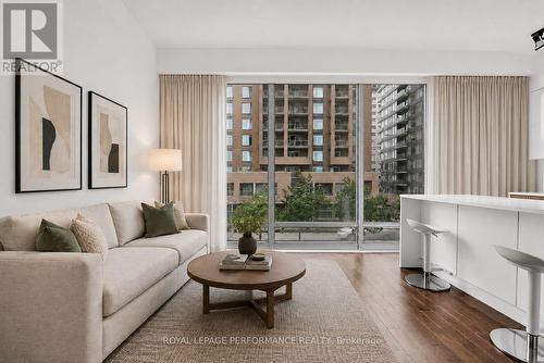 202 - 111 CHAMPAGNE AVENUE S , Ottawa, Ontario K1S 5V3 2