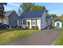 318 Parr ST Saint Andrews, NB E5B 1M6