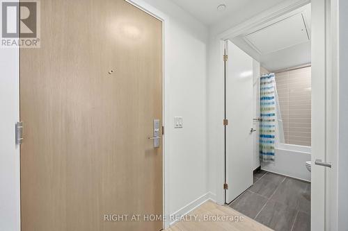 2801 - 357 KING STREET W , Toronto, Ontario M5V 0S7 4