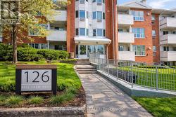 113 - 126 BELL FARM ROAD Barrie, ON L4M 6J3