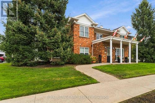 205 - 4090 JOHN CHARLES BOULEVARD  Lincoln (Lincoln-Jordan/Vineland), ON L0R 2C0