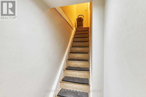 LOWER - 10 MURIEL AVENUE , Toronto, Ontario M4J 2X9 2