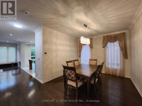 28 USHERWOOD STREET , Aurora, Ontario L4G 7X8 5