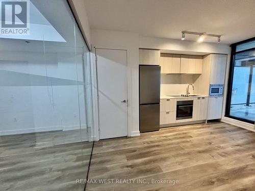 325 - 1 JARVIS STREET , Hamilton, Ontario L8R 0A8 4