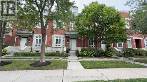 16 St Lawrence Drive, Mississauga, ON 