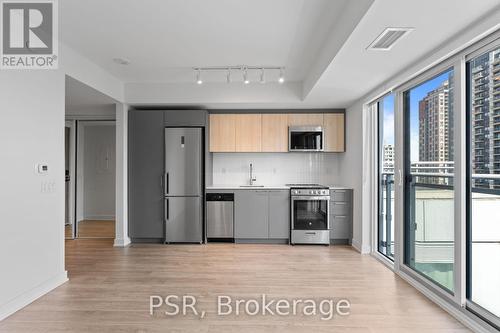 517 - 299 CAMPBELL AVENUE , Toronto, Ontario M6P 3V7 3