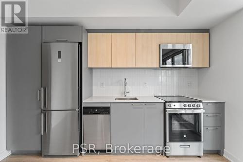 517 - 299 CAMPBELL AVENUE , Toronto, Ontario M6P 3V7 4