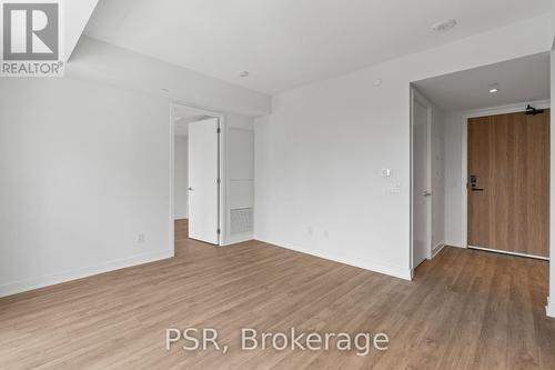 517 - 299 CAMPBELL AVENUE , Toronto, Ontario M6P 3V7 5