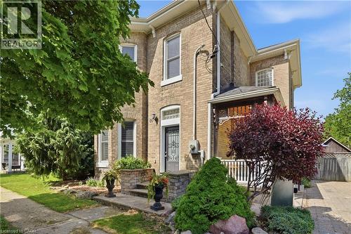 86 OAK Street  Brantford, ON N3T 2B3