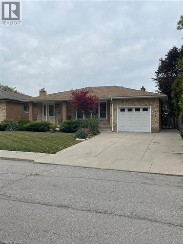72 PURNELL Drive , Hamilton, Ontario L9C 4Y3 2