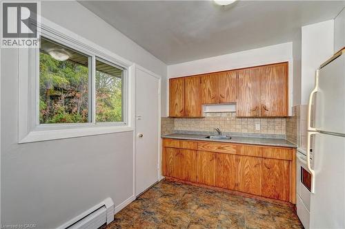 280 SYDNEY Street S Unit# A6 , Kitchener, Ontario N2G 3V9 2