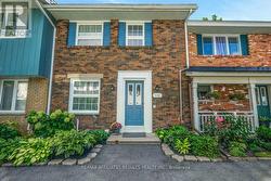 1312 CORNELL STREET  Ottawa, ON K2H 7M1