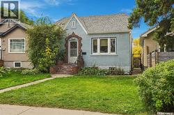 821 College AVENUE Regina, SK S4N 0Y1