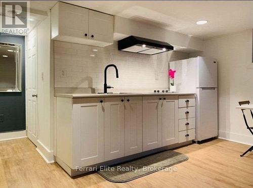 BSMT - 66 RICHMOND STREET , Richmond Hill, Ontario L4C 3Y4 4