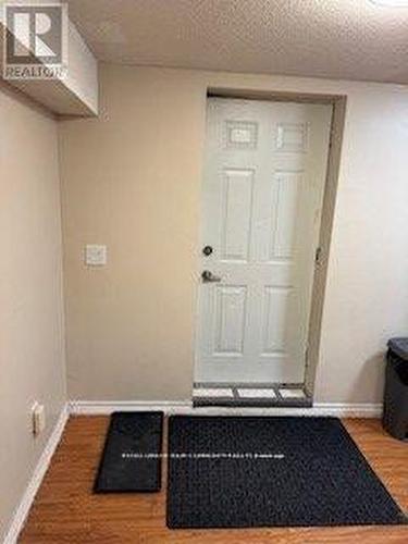 LOWER - 9 COLDSTREAM CRESCENT , Richmond Hill, Ontario L4S 1E6 2