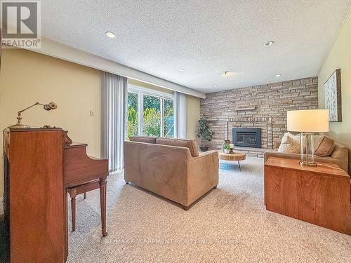 1320 Gatehouse Drive, Mississauga, ON 