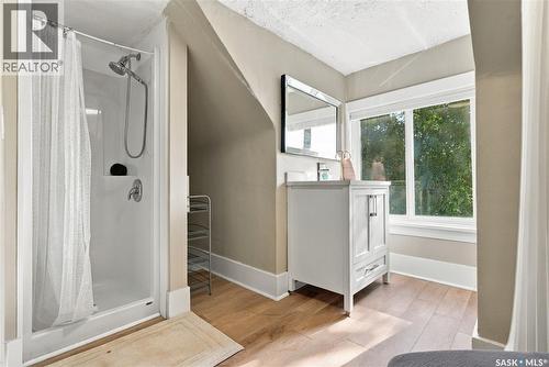 332 10Th Street E, Saskatoon, SK 