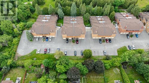 206 STRATAS COURT , Ottawa, Ontario K2L 3K5 3