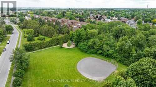 206 STRATAS COURT , Ottawa, Ontario K2L 3K5 4