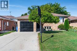 185 Marlborough STREET East Leamington, ON N8H 4S2