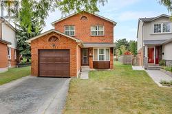 6364 PLOWMANS HEATH  Mississauga, ON L5N 3W1