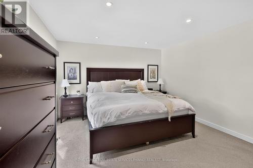 2467 Grindstone Court, Mississauga, ON 