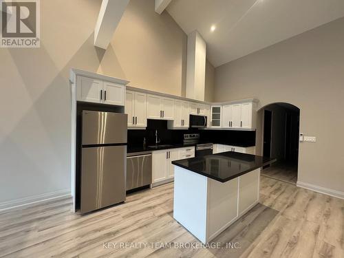214 B ST PAUL STREET , St. Catharines (Downtown), Ontario L2R 3M2 4
