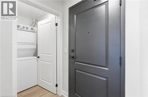 870 QUEENSTON Road Unit# 416 , Stoney Creek, Ontario L8G 0B9 3