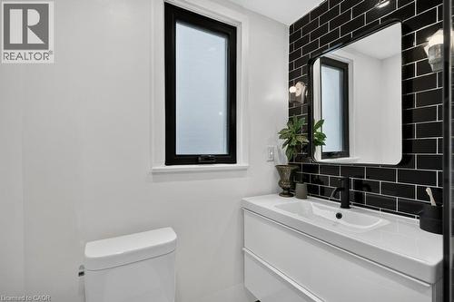 101 Cope Street, Hamilton, ON 