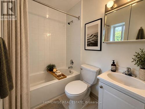 301 - 5 HIGH PARK BOULEVARD , Toronto, Ontario M6R 1M5 2