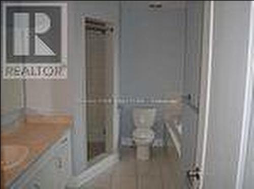 54 BAYCLIFFE CRESCENT , Brampton, Ontario L7A 3Z3 4